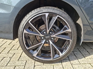 Audi A3 Limousine 30 TFSI AUTOMAAT * Carplay * Climate Control * Parkeersensoren * / 8