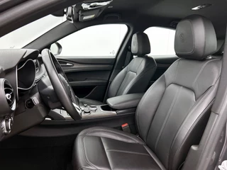 Alfa Romeo Stelvio 2.0 T AWD Ti Q4 | Automaat | Adaptive Cruise | Stoelverwarming | Navigatie | Camera | Leder | BTW / 5