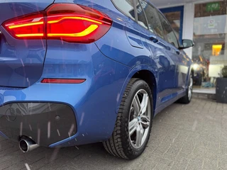BMW X1 X1 sDrive20i High Executive M Sport I Automaat I HUD I LED I Stoelverw. I Sportstoel / 20