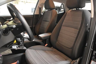 Kia Stonic 1.0 T-GDi MHEV 100pk DynamicLine / 11