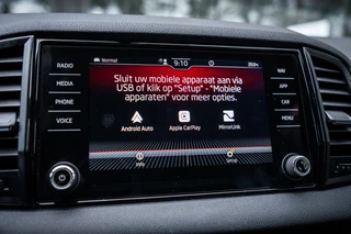 Skoda Karoq 1.5 TSI ACT Sportline Business | Autom. | Navi | PDC | Cruise | LED / 26