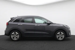Kia e-Niro ExecutiveLine 64 kWh 204PK 100% SOH Leder | JBL Sound | Warmtepomp | Stoelkoeling / 2