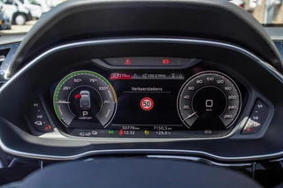 Audi Q3 Sportback 45 TFSI e S-Line, SOH 96%, Pano, Leder / 19