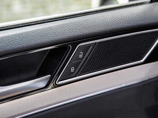 Volkswagen Passat Variant 1.4 TSI GTE Connected Series Camera | Full LED | App-connect | Comfortstoelen | PDC v+a | / 35