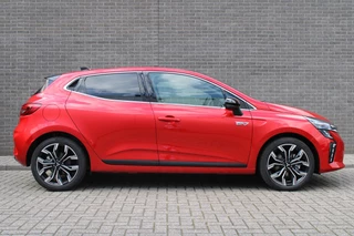 Mitsubishi Colt 1.6 HEV First Edition / 2