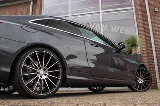 Mercedes E-klasse Coupé 200 Prestige Sport AMG pakket | Automaat | NL auto | 184 pk | 20 inch | Camera | Xenon | PDC | Sportstuur | Cruise-control | Climate-control | Leer / 43