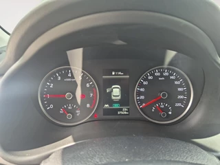 Kia Stonic 1.0 T-GDi MHEV DynamicPlusLine | Afneembare Trekhaak | Cruise Control | Climate Control | Navigatie | Camera | LM Velgen | / 16