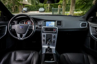 Volvo V60 Cross Country 2.0 T5 Summum  BLIS Memory Sportstoel Trekhaak / 8