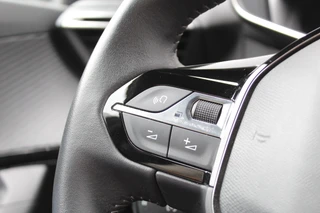 Peugeot 2008 1.2 PureTech 100PK Allure Pack  | Adaptieve Cruise | Origin NL | Dealer Onderhouden | Camera / 9
