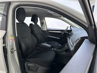 Skoda Karoq 1.5 TSI DSG ACT Business Edition Trekhaak Navigatie App-Connect DAB+ / 6