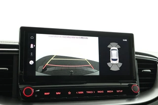Kia Ceed 1.5 T-GDi DynamicPlusLine Automaat *DEMO* - Trekhaak - Navigatie - Stoel-/stuurverwarming - Cruise Control - Climate Control - Fabrieksgarantie tot 04-2032 / 45