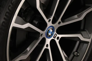 BMW X3 xDrive30e M-Sport High Executive | PANORAMADAK | SFEERVERLICHTING | 360 CAMERA | 20" / 26