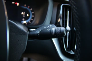 Volvo XC60 B4 Mild-Hybrid / 19