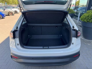 Volkswagen Taigo 1.0 TSI Life Business * Carplay * Stoelverwarming * PDC 2X * NAP / 17