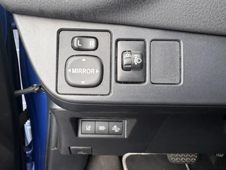 Toyota Yaris 1.5 Hybrid Y20 Automaat 5-drs  CAMERA/CLIMA/CRUISE/DAB/15INCH / 30