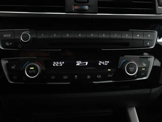 BMW 1-serie 118i | Stoelverwarming | Cruise Control | Parkeersensoren | Navigatie / 9