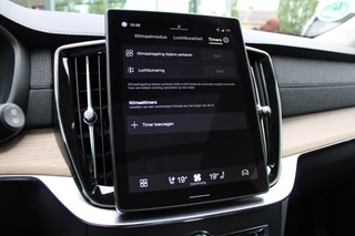 Volvo XC90 2.0 T8 Plug-in hybrid AWD Plus Bright  | Luchtvering | BLIS | Panoramadak | 360 Camera / 27