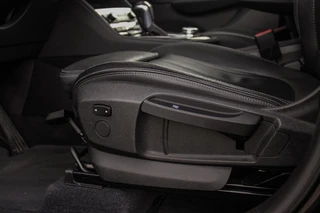 BMW 2-serie Active Tourer 225xe Luxury | Driving Assistant Plus | Panoramadak | Fileassistent | Active Cruise control | Head-up | HiFi audio | Sportstoelen | Rijstrooksensor | Keyless entry / 43