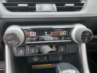 Toyota RAV4 2.5 Hybrid AWD Business Plus AD-CRUISE BLINDSPOT APPLE ANDROID STOEL/STUUR EL-ACHTERKLEP PARK-SENSOREN CLIMA LEDER / 21