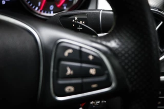 Mercedes-Benz GLA-klasse 180 Ambition | URBAN PACK | PANORAMADAK | STOELVERWARMING | TREKHAAK | 18" / 36
