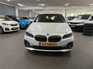 BMW 2-serie Active Tourer 218i High Executive/ NL auto/ Afneembare trekhaak/ Achteruitrijcamera / 9
