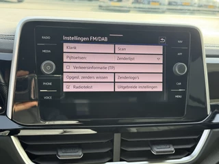 Volkswagen T-Roc 1.5 TSI R-Line Edition  | LED | Keyless | Virtual Cockpit | Apple/Android | Adapt Cruise | PDC v+a incl. camera / 36