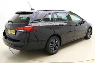 Opel Astra Sports Tourer 1.2 Turbo 130pk Edition 2020 | Navigatie | Achteruitrijcamera | Climate control | LED koplampen | Parkeersensoren | Lichtmetalen velgen | Extra getint glas | Dakrails / 2