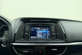 Mazda 6 2.0 TS | Navigatie | Trekhaak  (1.300KG trekgewicht )| Climate control | Stoelverwarming | Parkeersensoren | Cruise control | Extra getint glas / 23