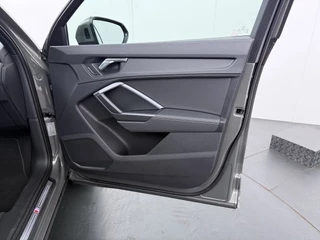 Audi Q3 40 TFSI quattro S Line edition one  - Virtual cockpit - Schuif/kanteldak - Stoelverwarming - Camera - Cruisecontrol - AppleCarplay - Android Auto - Virena Zekerheidspakket 895, - BOVAG Garantie / 44