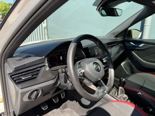 Skoda Kamiq 1.0 TSI Monte Carlo * Panoramadak * Parkeercamera * Navigatiesysteem * Keyless entry* / 11