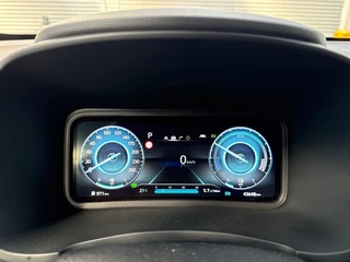 Hyundai Kona 1.6 GDI HEV Premium Automaat Stoelkoel+verw. Carplay Adap.Cruis / 13