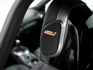 Nissan Juke 1.6 Hybrid Tekna Leer | 19 inch | Winterpack | BOSE / 35