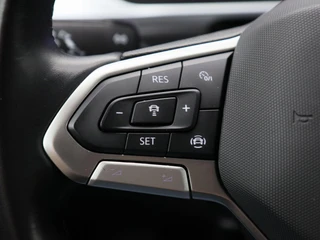Volkswagen T-Roc 1.0 TSi 110 Pk Life | Adaptive Cruise | Airco | Camera | CarPlay | 17 Inch | 60.043 Km !! / 20