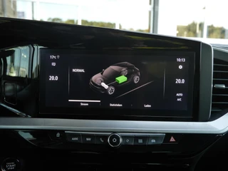 Opel Mokka-e Business Elegance 50-kWh 11kw bl. | SOH 91.6% | Achteruitrijcamera | Navigatie | Apple CarPlay | Android Auto | Climate/Cruise Control | LED koplampen | Lichtmetalen Velgen / 27