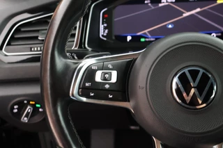 Volkswagen T-Roc 1.5 TSI 150pk DSG Sport Black Style Keyless Camera Virtual Cockpit Navigatie / 18