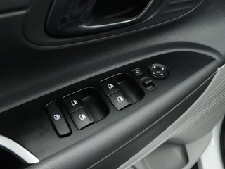 Hyundai Bayon 1.0 T-GDI Comfort Automaat Carplay navigatie | Camera | Cruise / 19