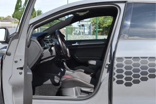 Volkswagen Golf 2.0 TSI GTI TCR Performance Pack Executive 290 pk Nardo Grey | Vol | Keyless | Pano | Camera | Carplay | Adapt.CC | Full LED | Historie / 40