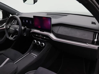 Škoda Kodiaq 1.5 TSi 204 Pk PHEV Sportline Business | Stoelverwarming | Trekhaak | 360 Camera | Panoramadak | Canton Audio | 20 Inch | 13.908 Km !! / 40
