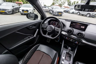 Audi Q2 35 TFSI S Edition  | 2x S-line | NL Auto | Virtual / 21