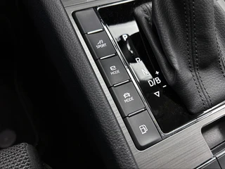 Skoda Superb Combi 1.4 TSI iV Business Edition Plus | Camera | Memory Stoelen | Stoelverwarming | Cruise Control / 28