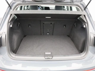 Volkswagen Golf 1.0 eTSi 110 Pk Life | Adaptive Cruise | Camera | Navigatie | Climatronic | 16 Inch | 112.282 Km !! / 33