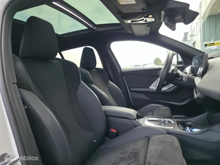 BMW 1 Series 123 xDrive Pano / 360' camera / Navi / 10