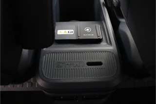 Kia PV5 Passenger Elite 71.2 kWh  - 11kW 3-fase - 5 Zits - 360°-camera - Parkeersensoren, voor-, zij- en achterkant - 7 Jaar of 150.000 Fabrieksgarantie / 61
