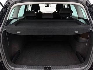 Skoda KAROQ 1.5 TSI ACT Business Edition Plus | Automaat | Adaptive cruise | Stoelverwarming | Camera | Parkeersensoren | BTW / 27