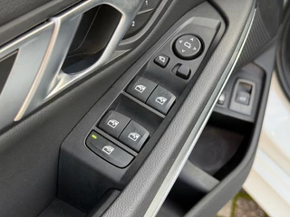 BMW 3 Serie 320E M-Sport Panodak 19 Inch Keyless / 29