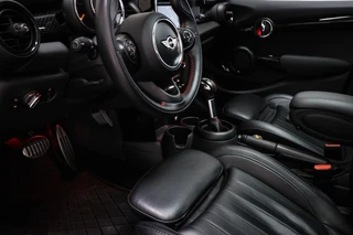 MINI 5-Deurs 2.0 Cooper S Chili Serious Business | PANORAMADAK | HEAD UP | LEDER | STOELVERWARMING | CLIMA / 28