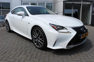 Lexus RC 300h F SPORT Line NL-AUTO CRUISE TRIPLE-LED STOELVENT BLIND-SPOT 19" LM-VELGEN / 10