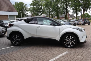 Toyota C-HR 1.8 HYBRID STYLE / 20