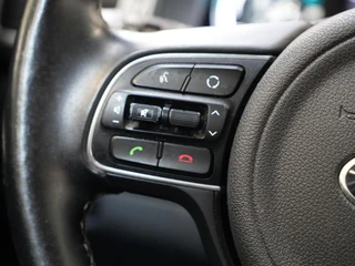 Kia Niro 1.6 GDi PHEV DynamicLine ✅Stoel+Stuurverw.✅All Season✅Adapt Cruise✅Trekhaak✅Camera✅Lane Ass.✅ / 17