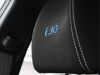 Hyundai i30 Wagon 1.6 GDi Comfort  | Trekhaak | Navigatie | Camera | / 48